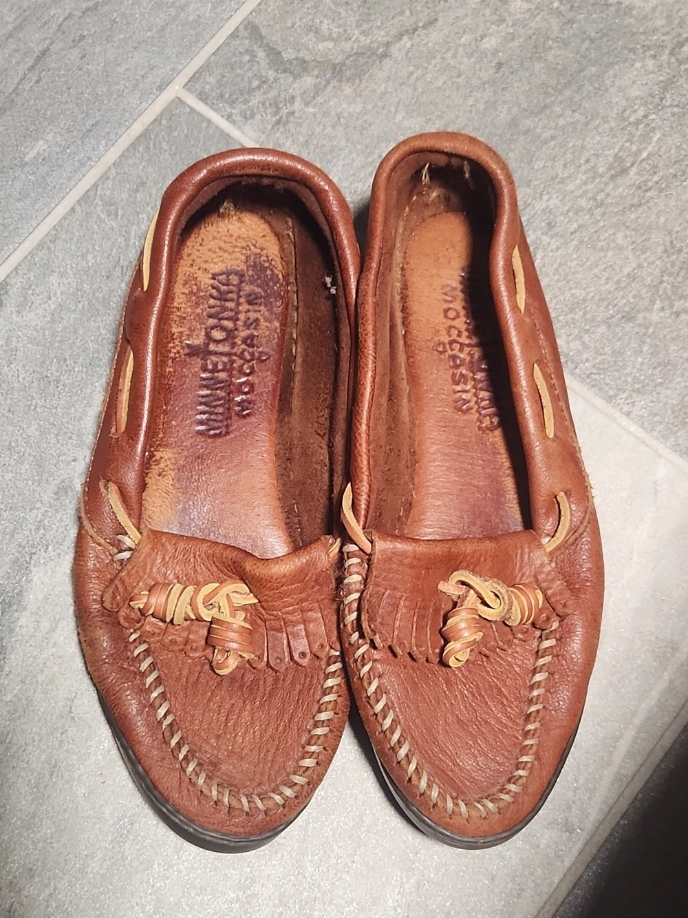 Minnetonka Men’s Cognac Brown Leather Moccasin Slip-Ons